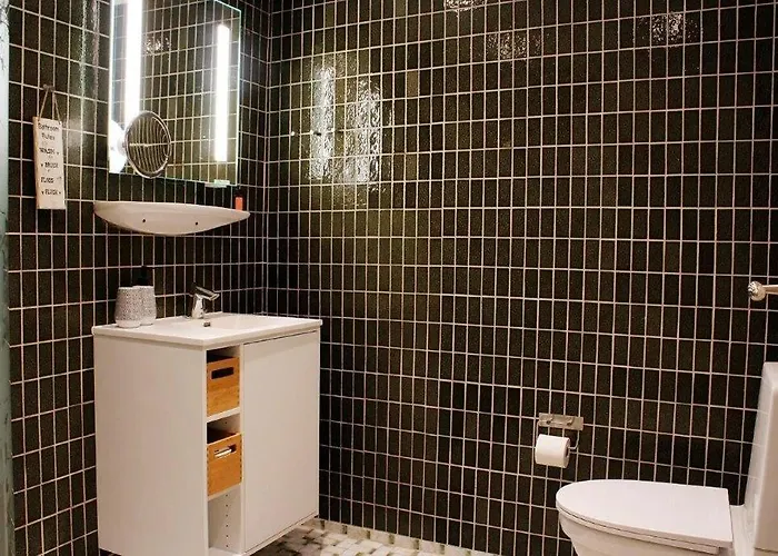 Nordkap Bed & Bath *